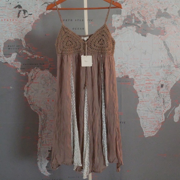 Ryu Dresses & Skirts - NWT Ryu Dress Midi Tan Size M/L